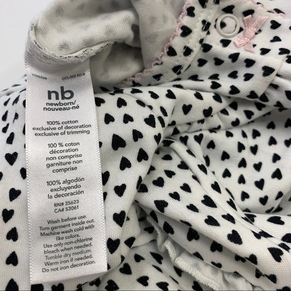 NWT carter’s Long Sleeve Footed Heart Bodysuit nb